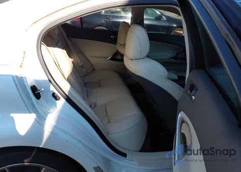 2010 Lexus Is 250 z USA, uszkodzony, nr VIN JTHBF5C2XA5118657